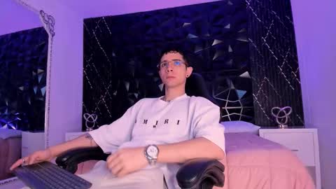 Liam online show from March 7, 2026, 8:17 pm