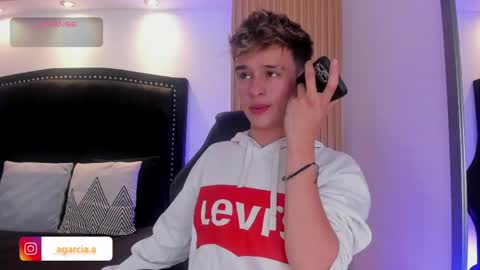 Snapshot of liamwild20 chatting on April 30, 2026, 4:52 am liam online show from April 30, 2026, 4:52 am