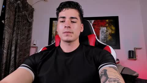 liamwyatt_ online show from January 27, 2025, 3:26 am