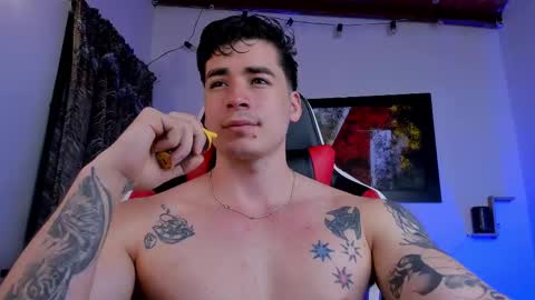 liamwyatt_ online show from February 24, 2025, 3:02 am