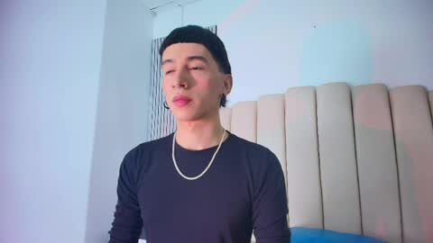 lian_cameron online show from June 2, 2026, 3:52 am