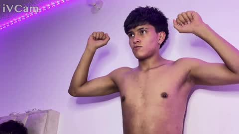 lian_y_dilan online show from April 14, 2026, 11:00 pm