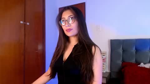 Liana  online show from September 30, 2025, 6:02 pm