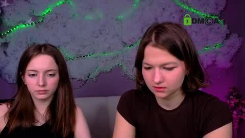 Snapshot of liana_best chatting on May 15, 2026, 7:21 pm Li online show from May 15, 2026, 7:21 pm