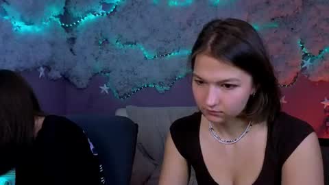 Snapshot of liana_best chatting on June 8, 2026, 7:14 pm Li online show from June 8, 2026, 7:14 pm