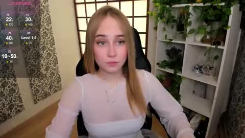 Liana online show from February 3, 2025, 2:03 am