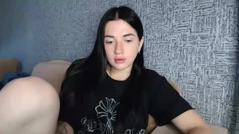 liana_diva online show from June 3, 2026, 11:24 am