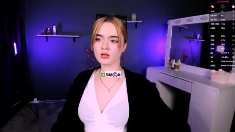 Little Liana  online show from March 8, 2025, 3:39 am