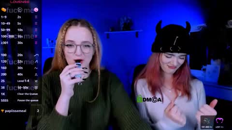 Little Liana  online show from October 3, 2025, 7:22 pm