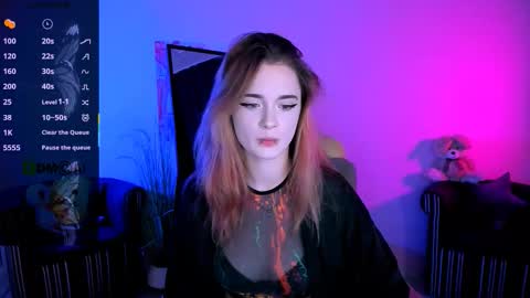 Little Liana  online show from October 18, 2025, 7:03 pm