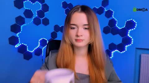 Little Liana  online show from November 30, 2025, 8:13 pm