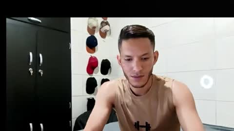 liano_sexy08 online show from September 23, 2025, 2:03 am