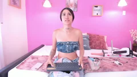 liapinket online show from April 22, 2026, 1:34 pm