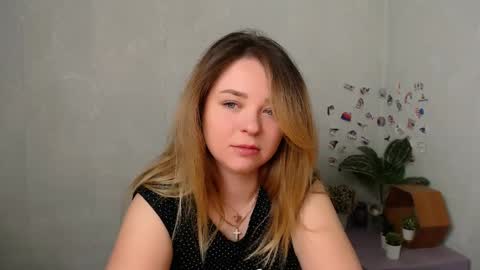 Liara online show from April 21, 2026, 6:52 am