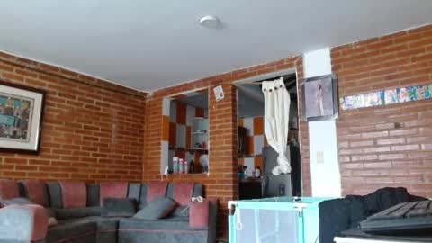 Liarouse04 online show from April 19, 2026, 6:10 pm