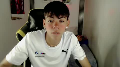 Snapshot of liarr_ chatting on May 5, 2026, 4:20 am LIAR online show from May 5, 2026, 4:20 am