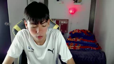 Snapshot of liarr_ chatting on May 6, 2026, 2:51 am LIAR online show from May 6, 2026, 2:51 am