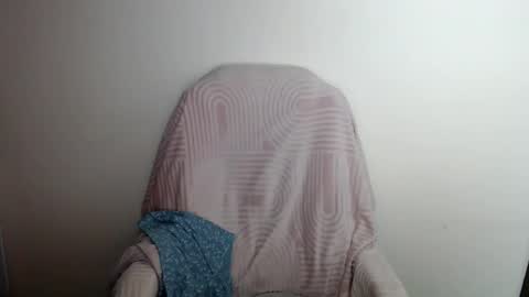 Snapshot of liasais_ chatting on May 2, 2026, 12:32 pm Lia online show from May 2, 2026, 12:32 pm