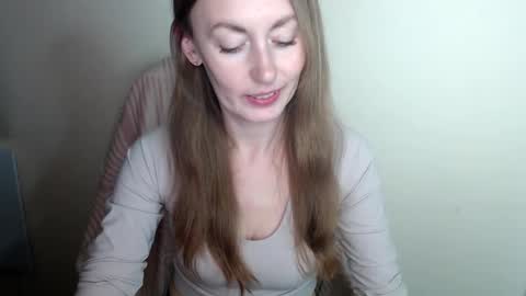Snapshot of liasais_ chatting on May 8, 2026, 12:21 pm Lia online show from May 8, 2026, 12:21 pm