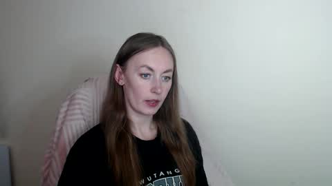 Snapshot of liasais_ chatting on May 11, 2026, 12:00 pm Lia online show from May 11, 2026, 12:00 pm