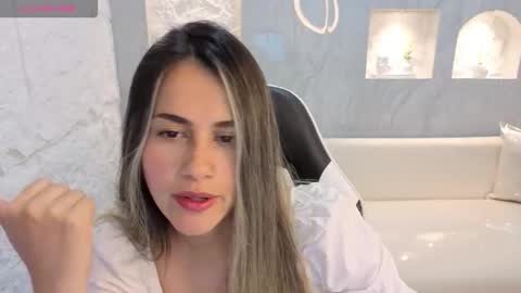 Online 800 to 1400 online show from October 6, 2025, 1:08 pm