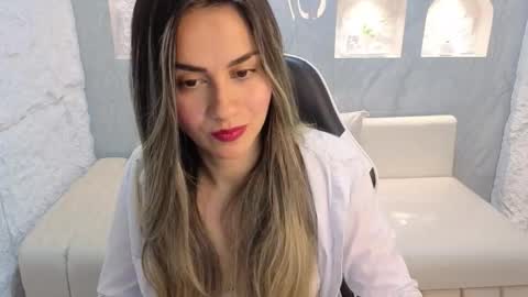 Online 800 to 1400 online show from December 2, 2025, 1:17 pm