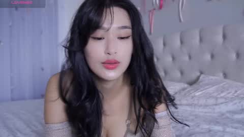 Lia online show from March 5, 2026, 2:51 am