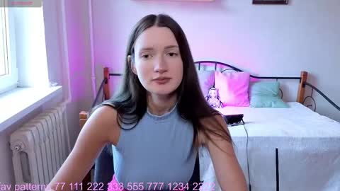 Welcome guys in my room Im Claire online show from September 13, 2025, 12:16 pm