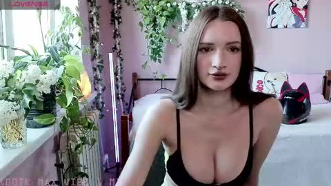 Welcome guys in my room Im Claire online show from May 9, 2026, 12:54 pm