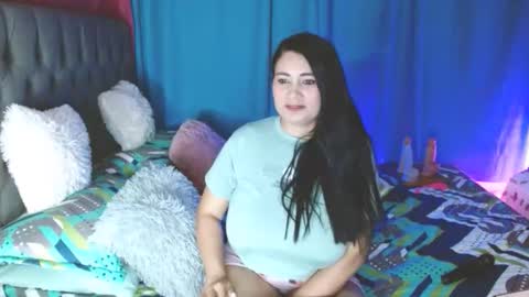 Snapshot of licy_klein chatting on April 7, 2026, 11:26 pm Isa online show from April 7, 2026, 11:26 pm