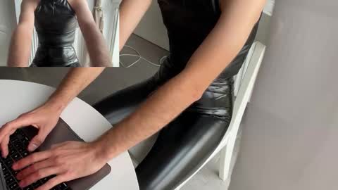 SofieXxxDoll online show from September 25, 2025, 2:32 pm