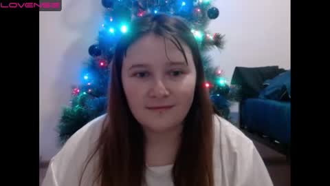 light_lunaa online show from January 1, 2025, 12:55 pm