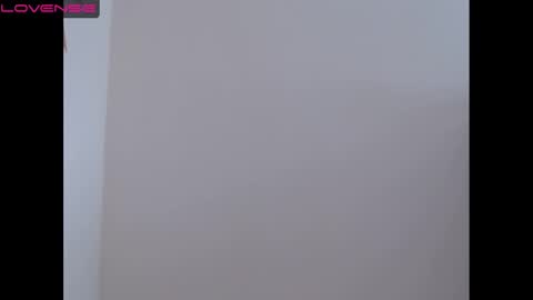 light_lunaa online show from January 9, 2025, 5:44 am