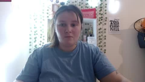 light_lunaa online show from January 16, 2025, 11:26 am