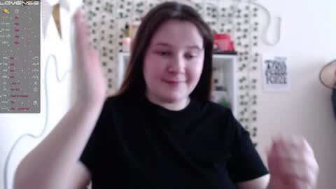 light_lunaa online show from February 4, 2025, 5:53 am