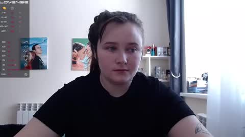 light_lunaa online show from February 15, 2025, 5:19 am