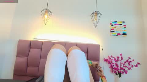 Liiaa Sweett  online show from May 31, 2026, 6:09 pm