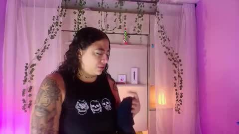         online show from September 15, 2025, 11:43 am