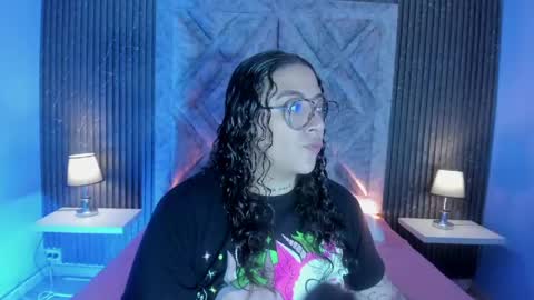 Snapshot of liiavega chatting on May 13, 2026, 11:51 am online show from May 13, 2026, 11:51 am