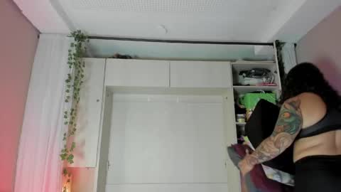 Snapshot of liiavega chatting on May 25, 2026, 11:38 am online show from May 25, 2026, 11:38 am