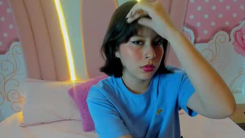 LIILY online show from February 19, 2025, 8:41 pm