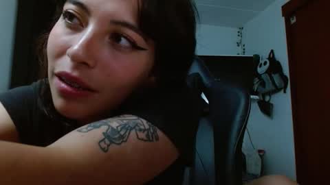 lisa online show from November 15, 2025, 5:38 am