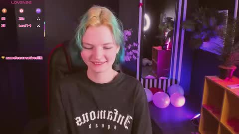 lika_sky online show from February 21, 2026, 6:14 am