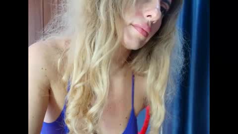 Snapshot of like_firebird chatting on February 4, 2026, 7:47 am Mia Onlyfans link - online show from February 4, 2026, 7:47 am