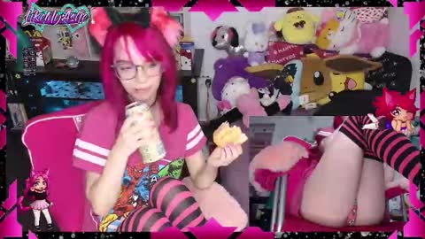 LikeMyAshe online show from November 26, 2025, 7:31 am