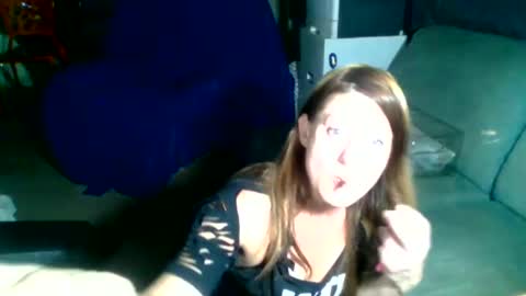 Snapshot of likerightnow chatting on June 6, 2026, 8:52 am likerightnow online show from June 6, 2026, 8:52 am