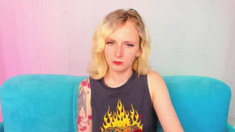 likilip online show from October 10, 2025, 1:48 am