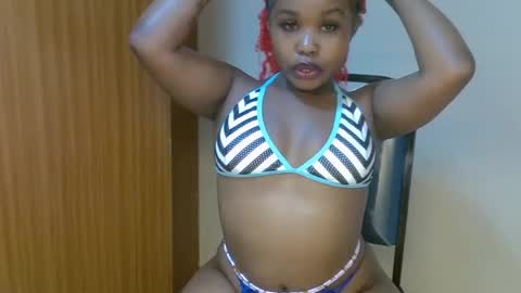 Snapshot of lil__cupcake chatting on July 14, 2026, 8:25 pm lil__cupcake online show from July 14, 2026, 8:25 pm