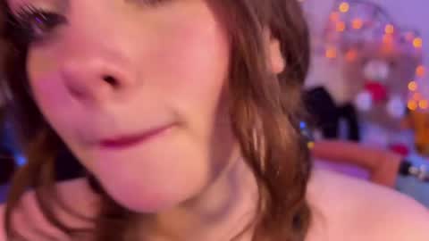 Snapshot of lil_belaa chatting on May 16, 2026, 12:37 pm Lil belaa online show from May 16, 2026, 12:37 pm