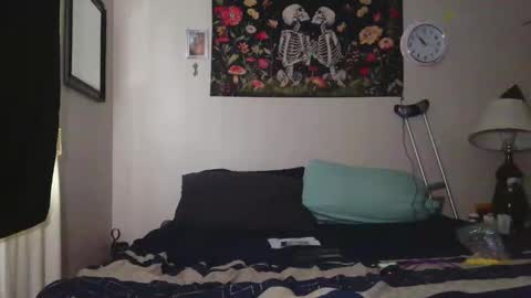 lil_bit_midnightmuse online show from March 29, 2026, 5:02 pm